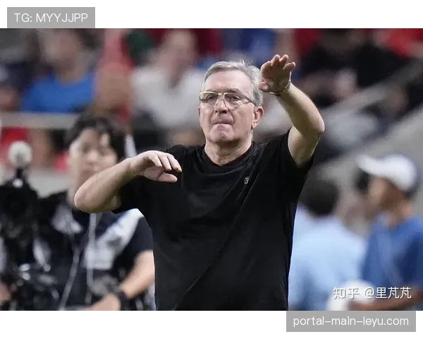 赛前新闻发布会：“这正是所有人最期待的比赛”——汉堡主帅波尔钦谈北方德比